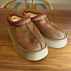 UGG Tazz Maxi Tasman Platform